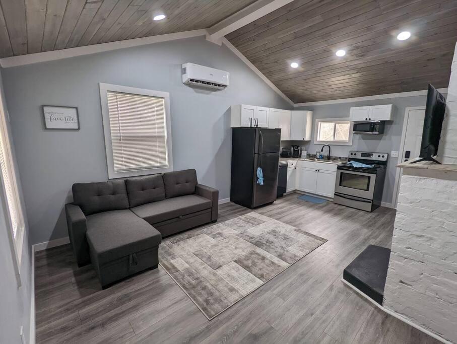 Summerlee Suite - Beautiful Remodeled Farmhouse Oak Hill Kültér fotó