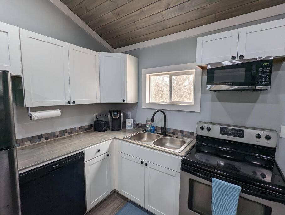 Summerlee Suite - Beautiful Remodeled Farmhouse Oak Hill Kültér fotó